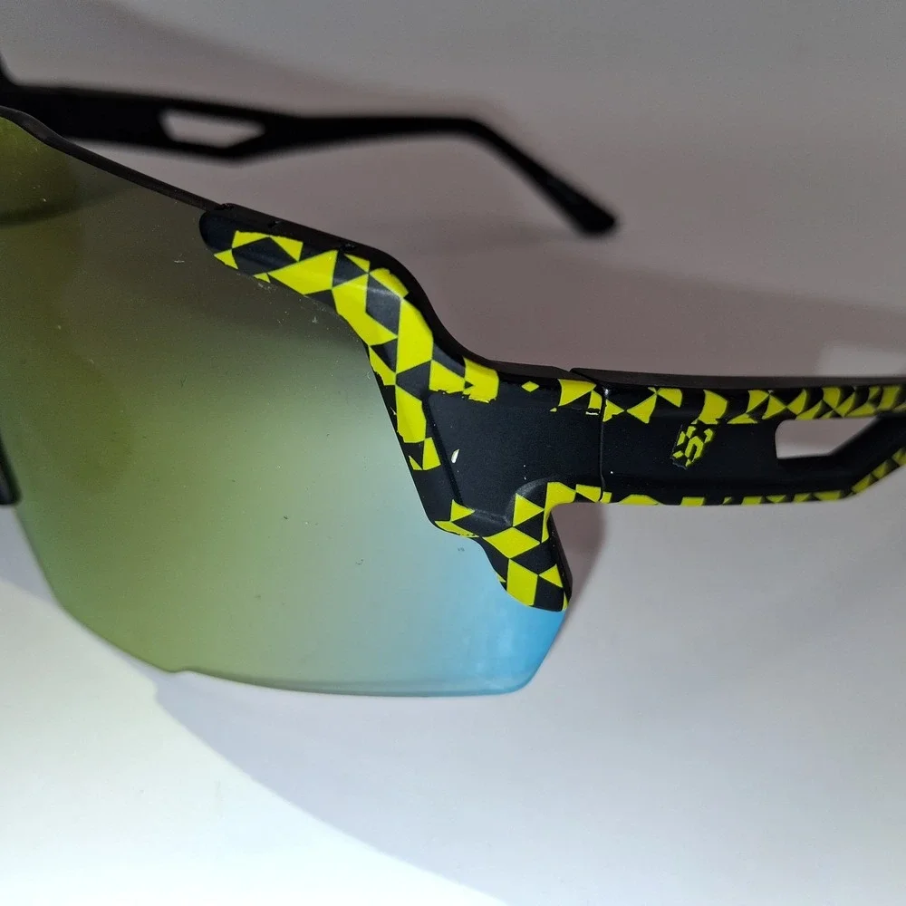 ZENNI YELLOW / BLACK SPORTS SUNGLASSES